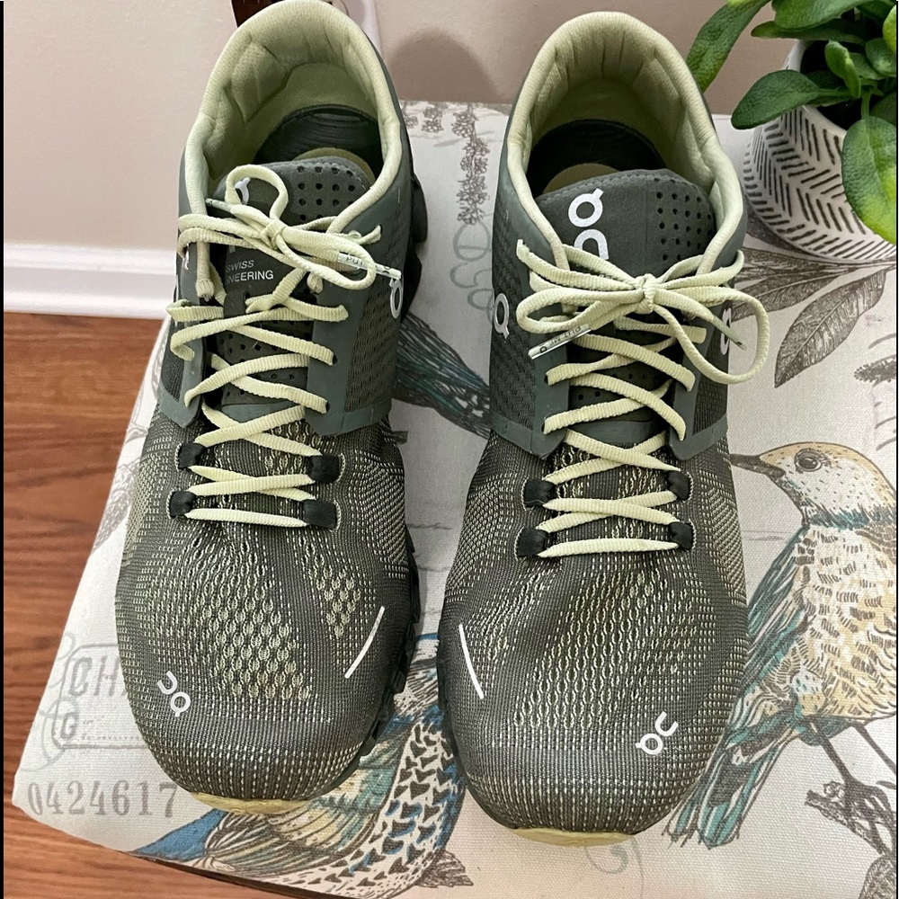 On Running Cloud X sneakers Size 9 mens or 10.5 womens.